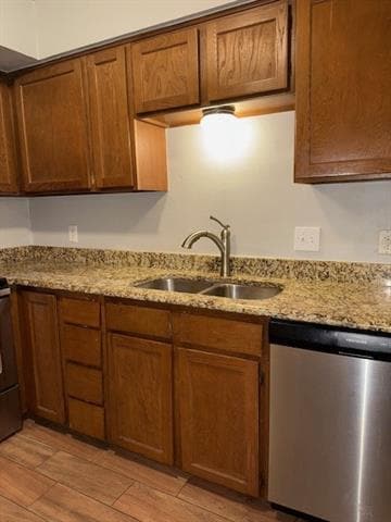 Building Photo - 912 Meadowbrook Dr