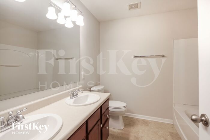 Building Photo - 12410 Guy Way