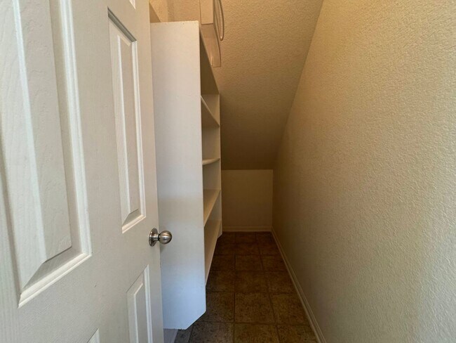 Building Photo - 4-Bedroom House for Rent in Killeen