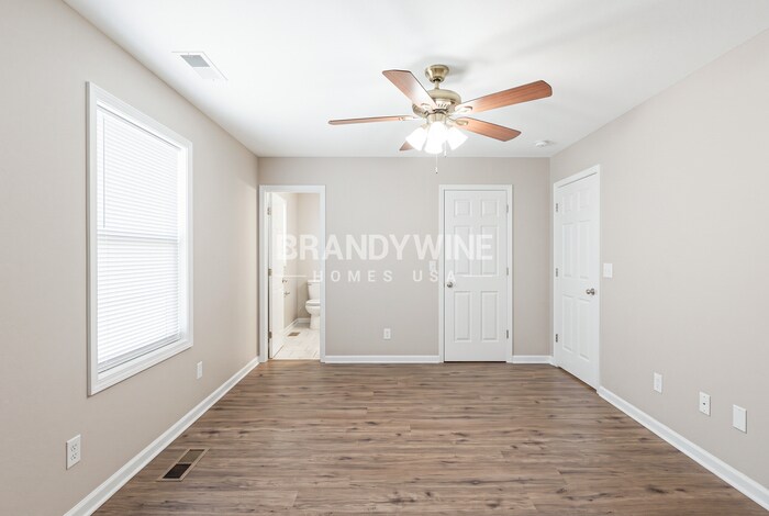 Building Photo - 230 Brookside Dr