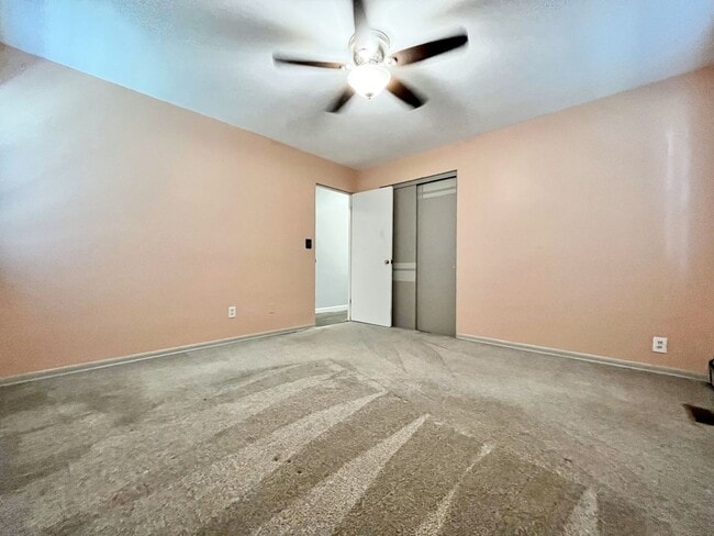 Building Photo - Four Bedroom Home in Grandville