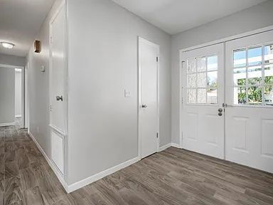 Building Photo - Beautiful Valrico Home | No Carpet + Screened Patio + Bonus Room