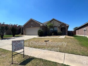 Building Photo - 2421 Clairborne Dr