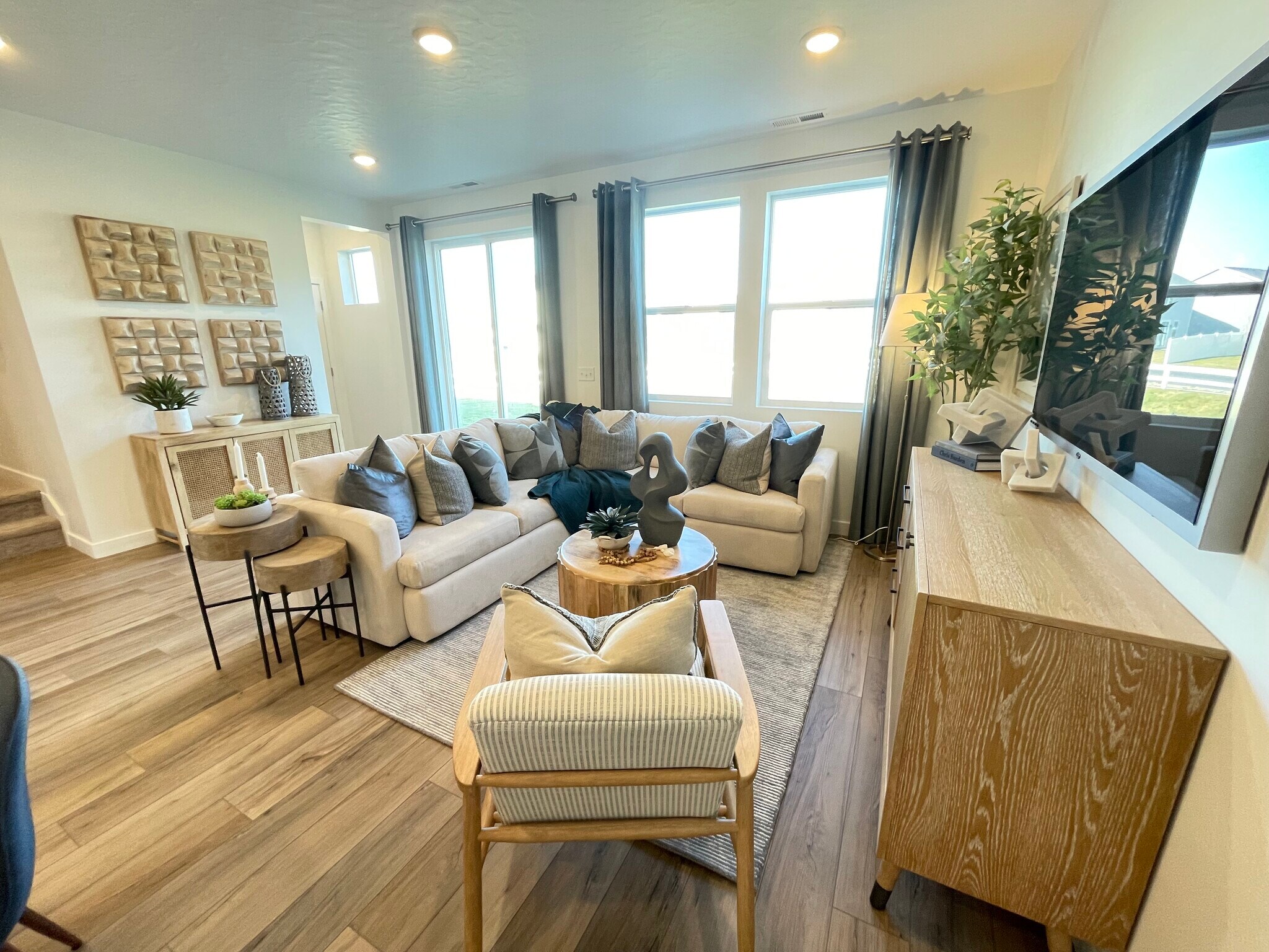 Building Photo - 1566 N Summer Spgs Cv