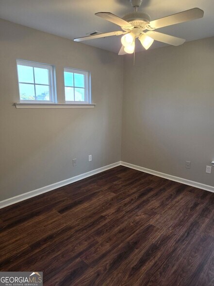 Building Photo - 2432 Black Forest Dr