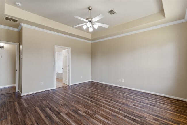 Building Photo - 24822 Dutton Point Dr