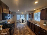 Building Photo - 13 Parakeet Hill Dr