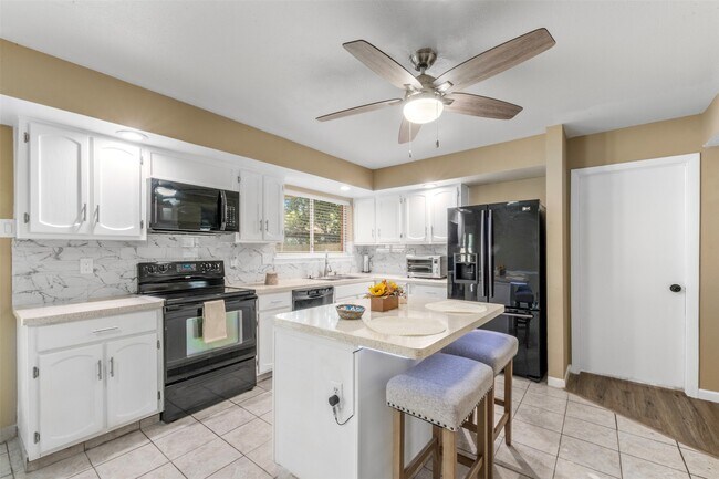 Building Photo - 25306 Mill Pond Ln