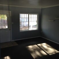 Building Photo - 726 4th St