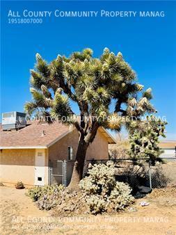 Building Photo - Single Family Home in Yucca Valley!