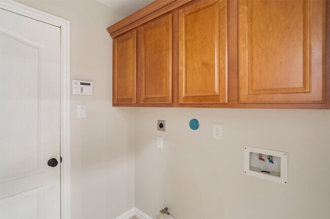 Building Photo - 4009 Firenze Dr