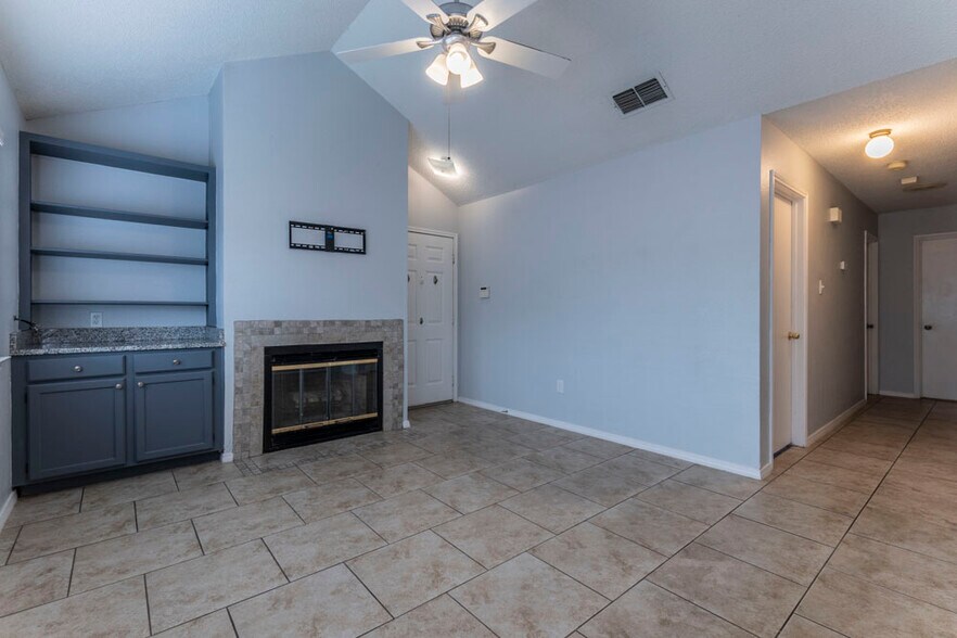 Building Photo - 10254 Dover Rdg