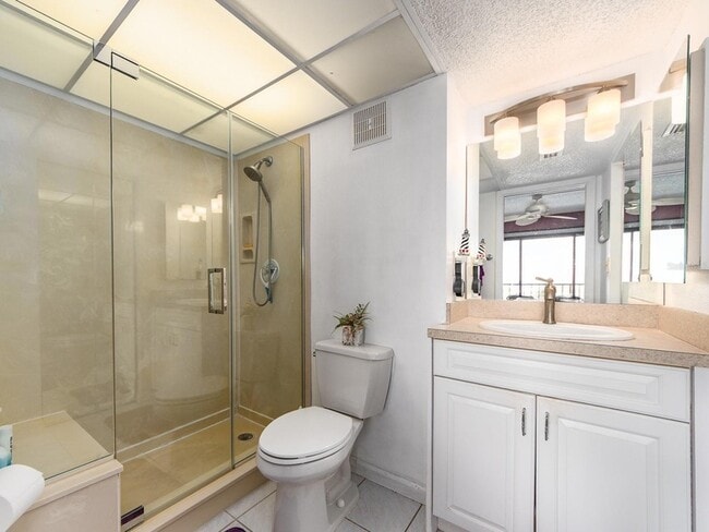 Building Photo - 51 Island Way