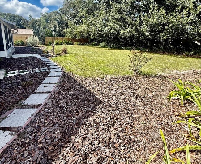 Building Photo - 1734 Willa Cir