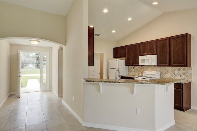 Building Photo - 741 Capon Terrace