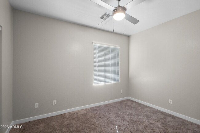 Building Photo - 155 N Lakeview Blvd