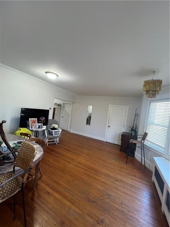 Building Photo - 28 Thurston Ave