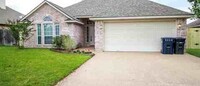 Building Photo - 8415 Lauren Dr