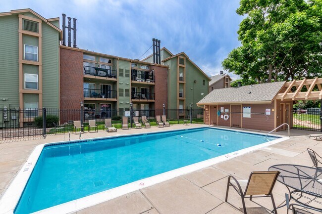 Building Photo - Charming 1 bedroom, 1 bath Condo