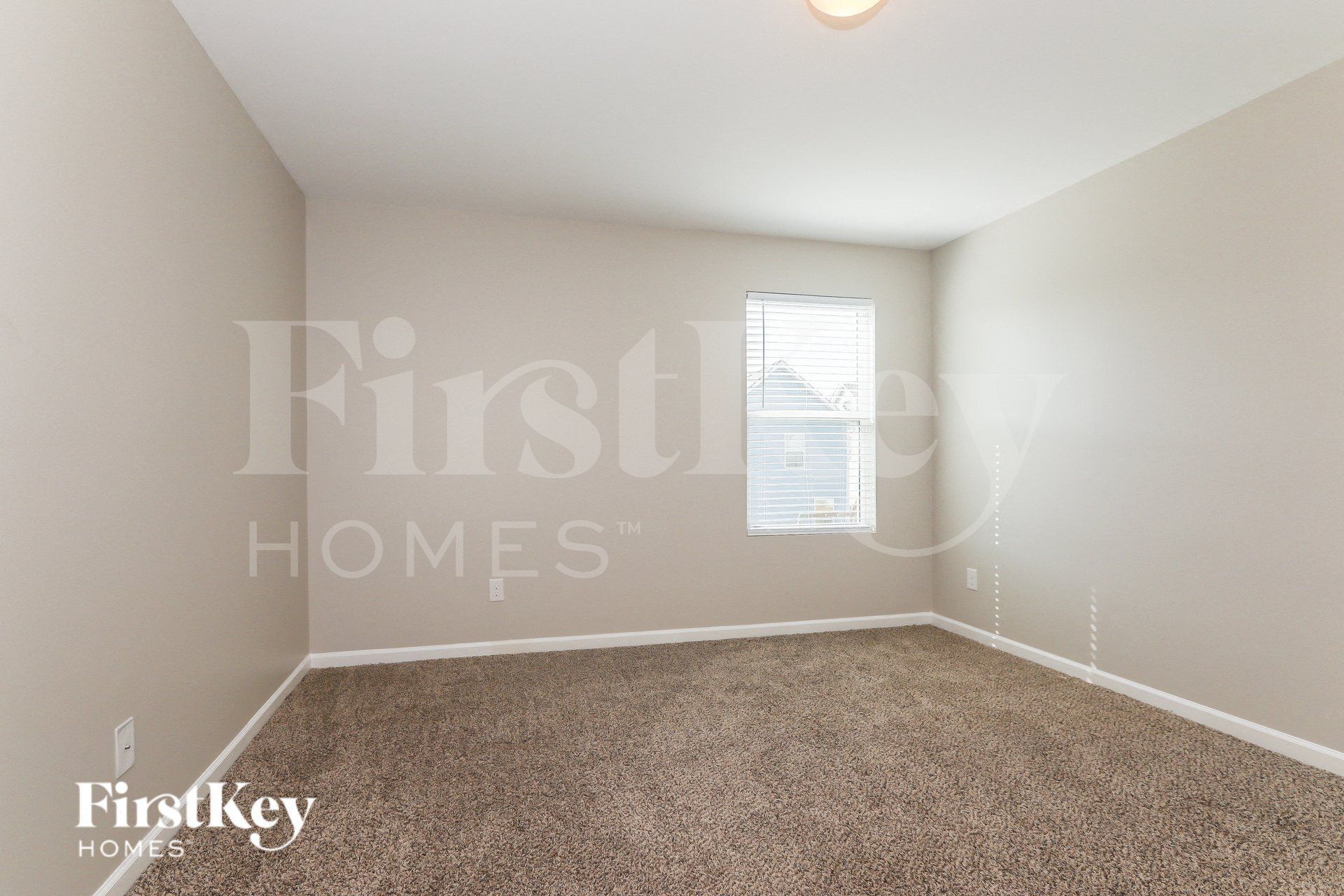 Building Photo - 12562 Garron Rd