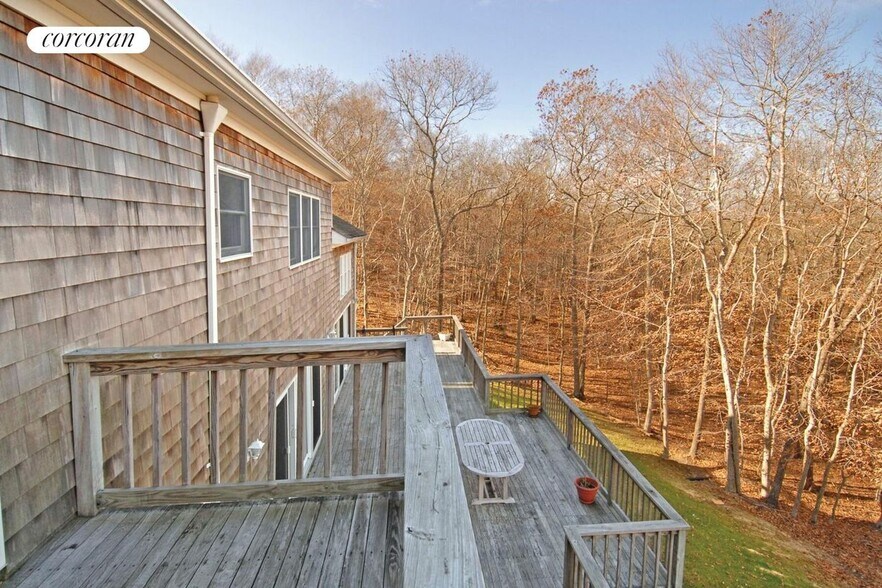 Building Photo - 25 Laurel Hill Ln