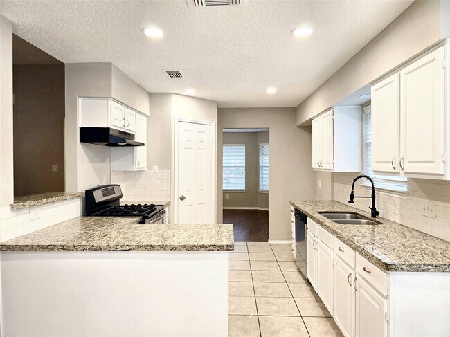 Building Photo - 9215 Newkay Ln