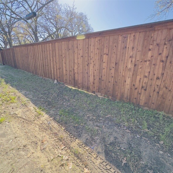 Building Photo - 1022 Cheyenne Rd