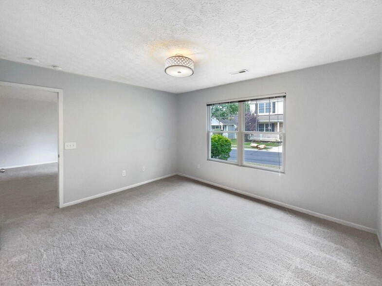 Building Photo - 9296 Polaris Green Dr