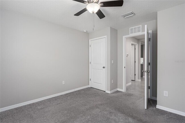 Building Photo - 12143 Kingsley Trl