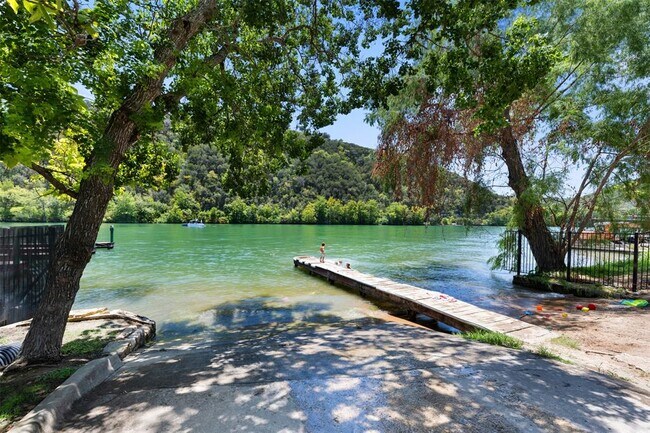 Building Photo - 2512 Rio Mesa Dr