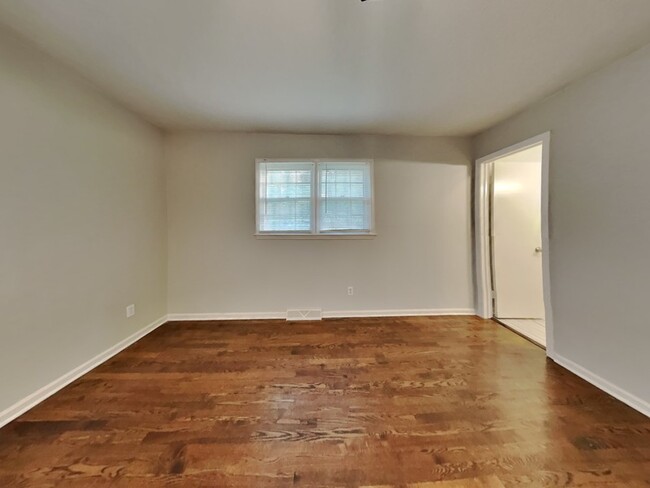 Building Photo - 12825 Crystal Ave