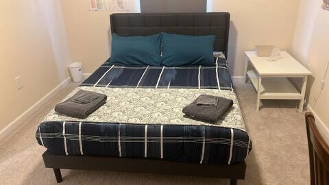 Building Photo - Room in House on Justice Union Ct