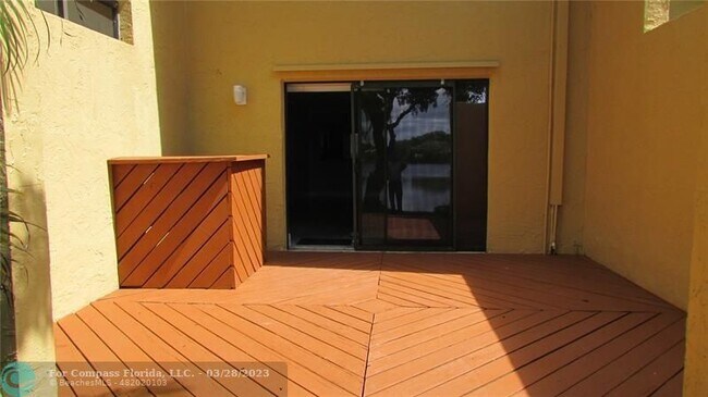 Building Photo - 1392 NW 97th Terrace