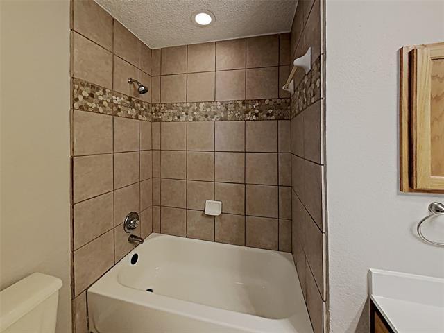 Building Photo - 815 McComb Ln
