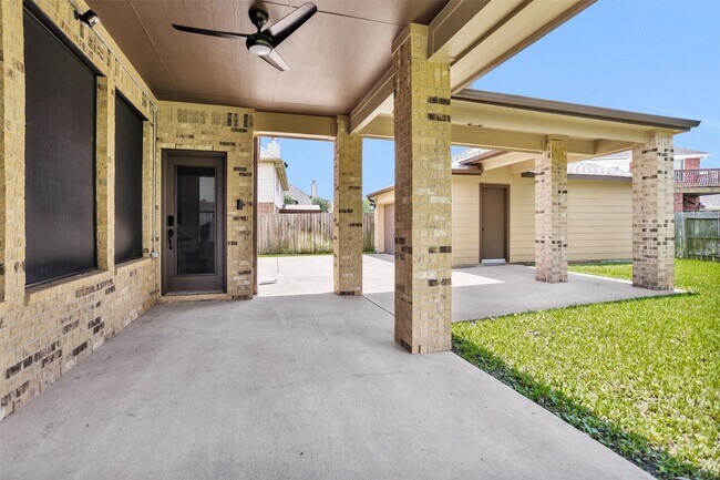 Building Photo - 2944 Auburn Woods Dr