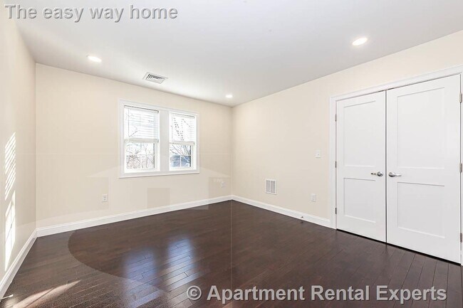 Building Photo - 48 Caldwell Rd