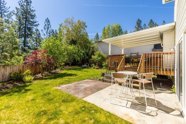 Building Photo - For Rent: Beautiful 3 Bed, 3 Bath Home in Desirable Eagle Ridge
