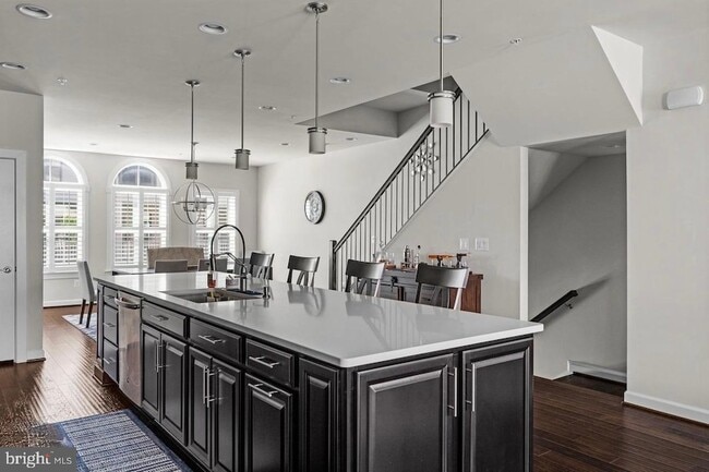 Building Photo - 43386 Whitehead Ter