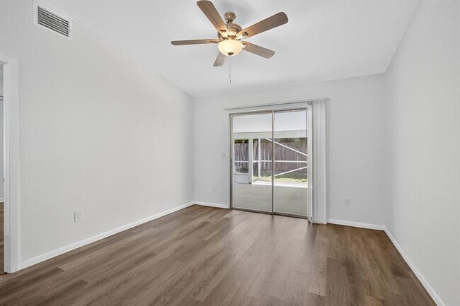 Building Photo - 5058 Canal Cir E