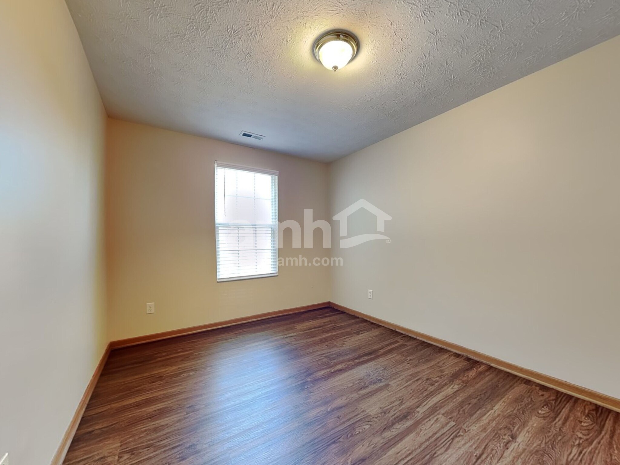 Building Photo - 940 Fox Croft Pl