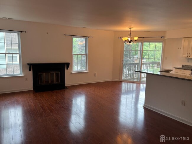 Building Photo - 7492 Elm Ct
