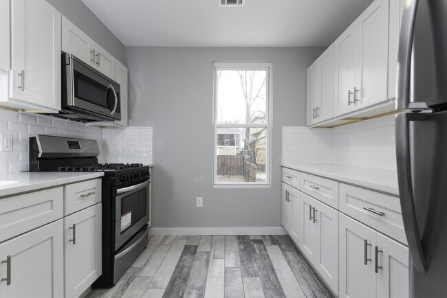 Building Photo - 8610 Newkirk Ave