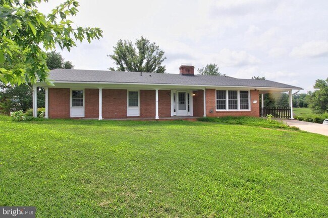 Building Photo - 113 Thornton Ct