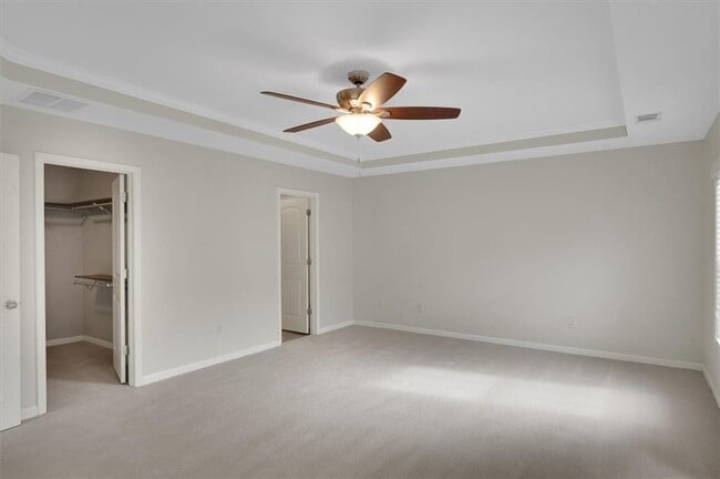 Building Photo - 212 Madison Ave