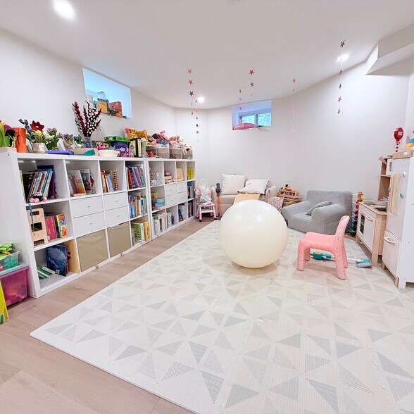 playroom - 21 Harlow St
