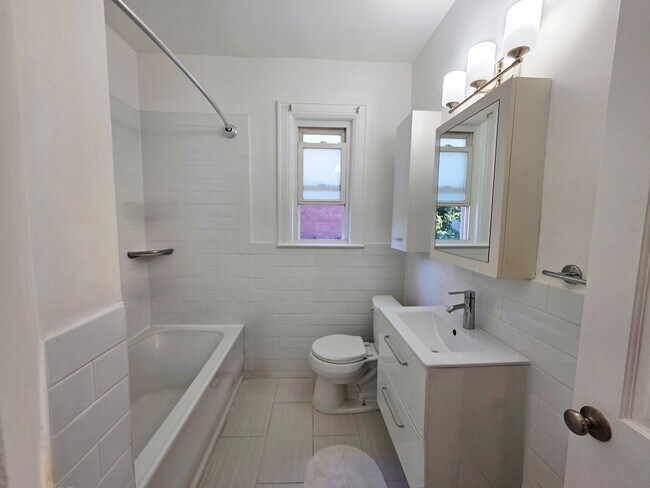 Building Photo - Charming Brick Home In Cliffside Park - No...