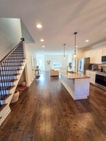 Building Photo - 3125 Saint Elmo Ave