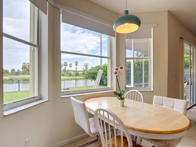 Building Photo - 1154 Oakwater Dr