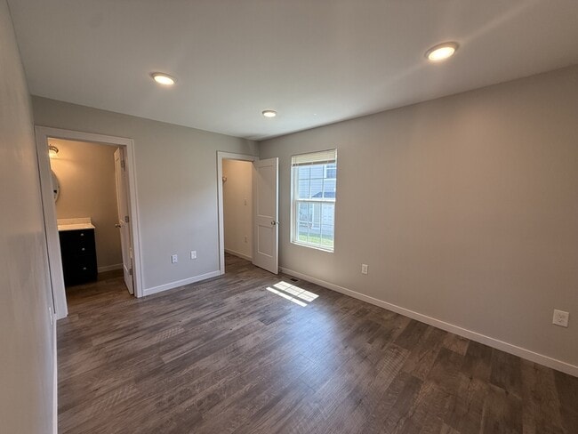 Building Photo - 211 Terrace Dr