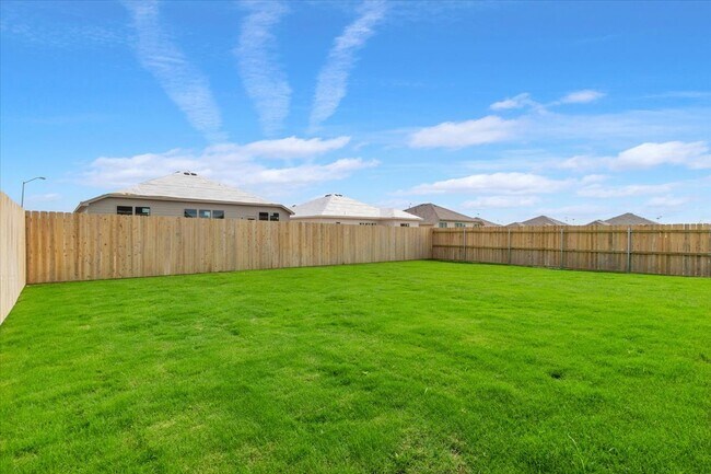 Building Photo - 7436 Garden Glen